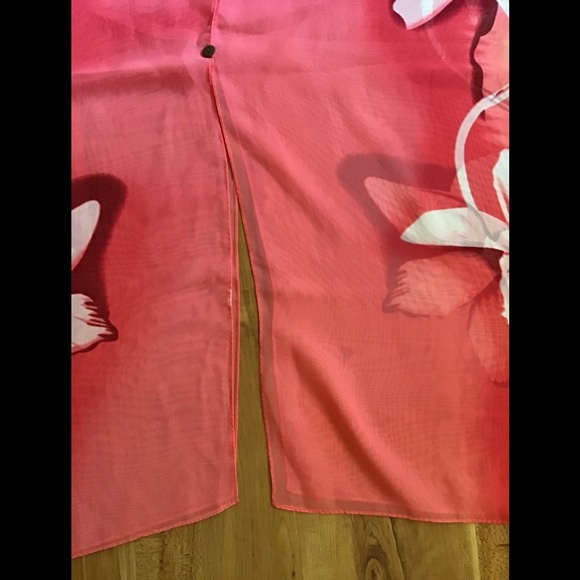 NWOT Floral Caftan Poncho Top - Picture 10 of 14